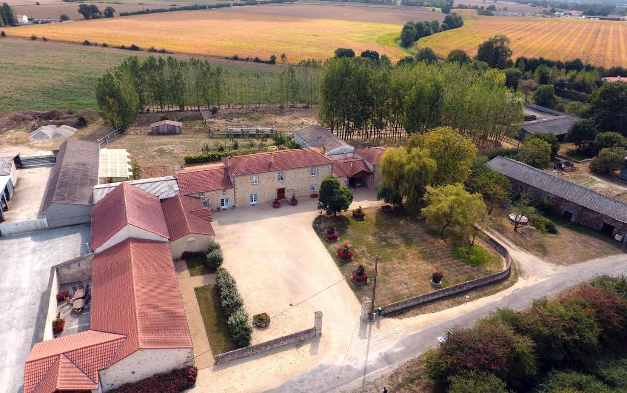 Le Logis Du Chateau Vieillevigne Eksteriør billede