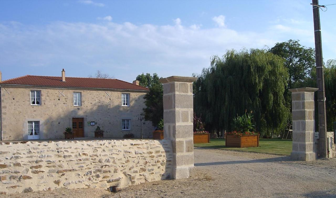 Le Logis Du Chateau Vieillevigne Eksteriør billede